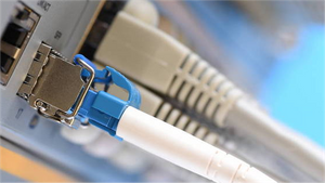 The advantages and applications of 800G NDR transceiver in high-speed networking.png